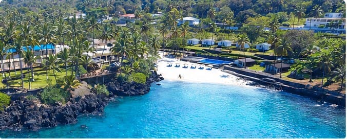 Plage et lagon aux Comores